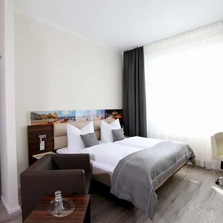 Hotel H24 Hoteltow
