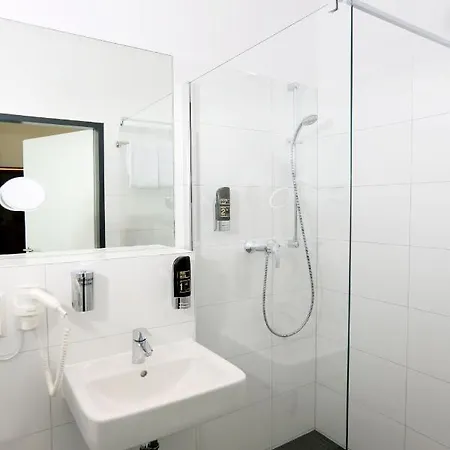 Hoteltow Hotel Teltow
