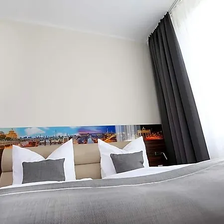 Hotel Hoteltow 3*