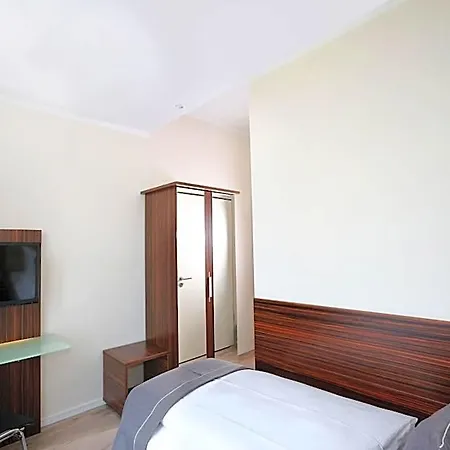 Hoteltow Hotel