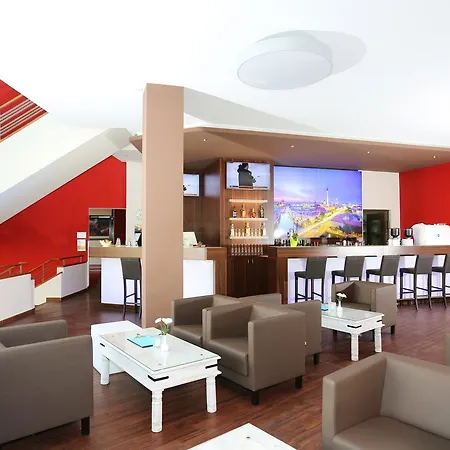 Hotel H24 Hoteltow 3*