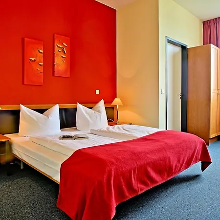 Hotel H24 Hoteltow 3*