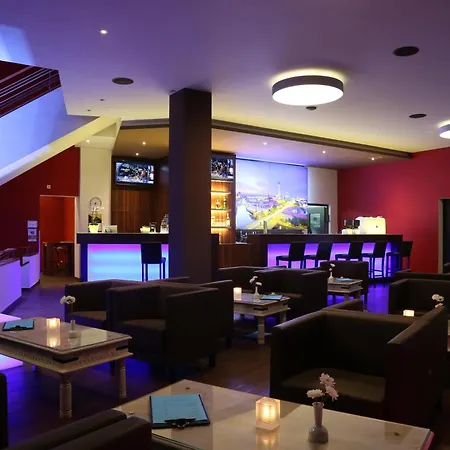 Hoteltow Отель