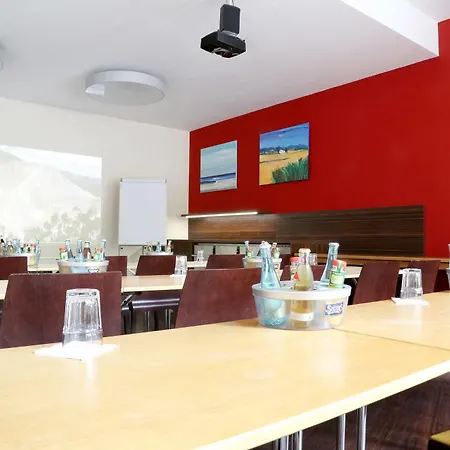 Hotel H24 Hoteltow Teltow