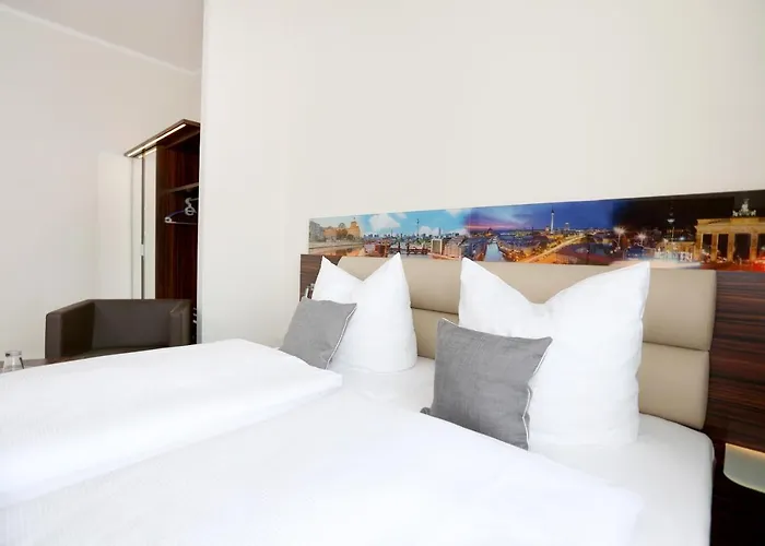 H24 Hoteltow Hotel Teltow