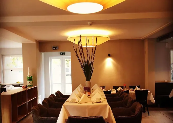 H24 Hoteltow Hotel Teltow