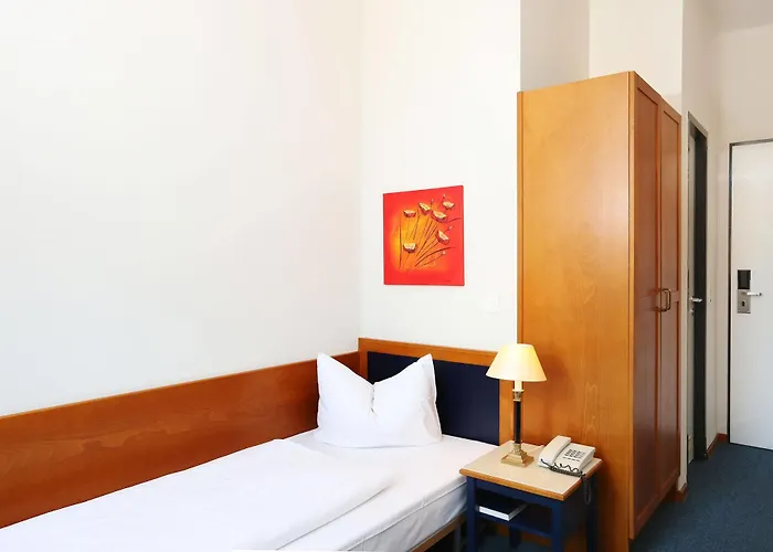 Hotel H24 Hoteltow Teltow