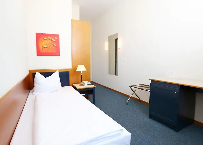 Hotel H24 Hoteltow Teltow